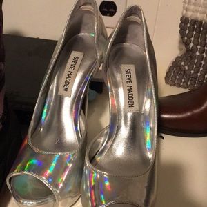 Steve Madden translucent patent leather peep toe shoe. Like new worn once.
